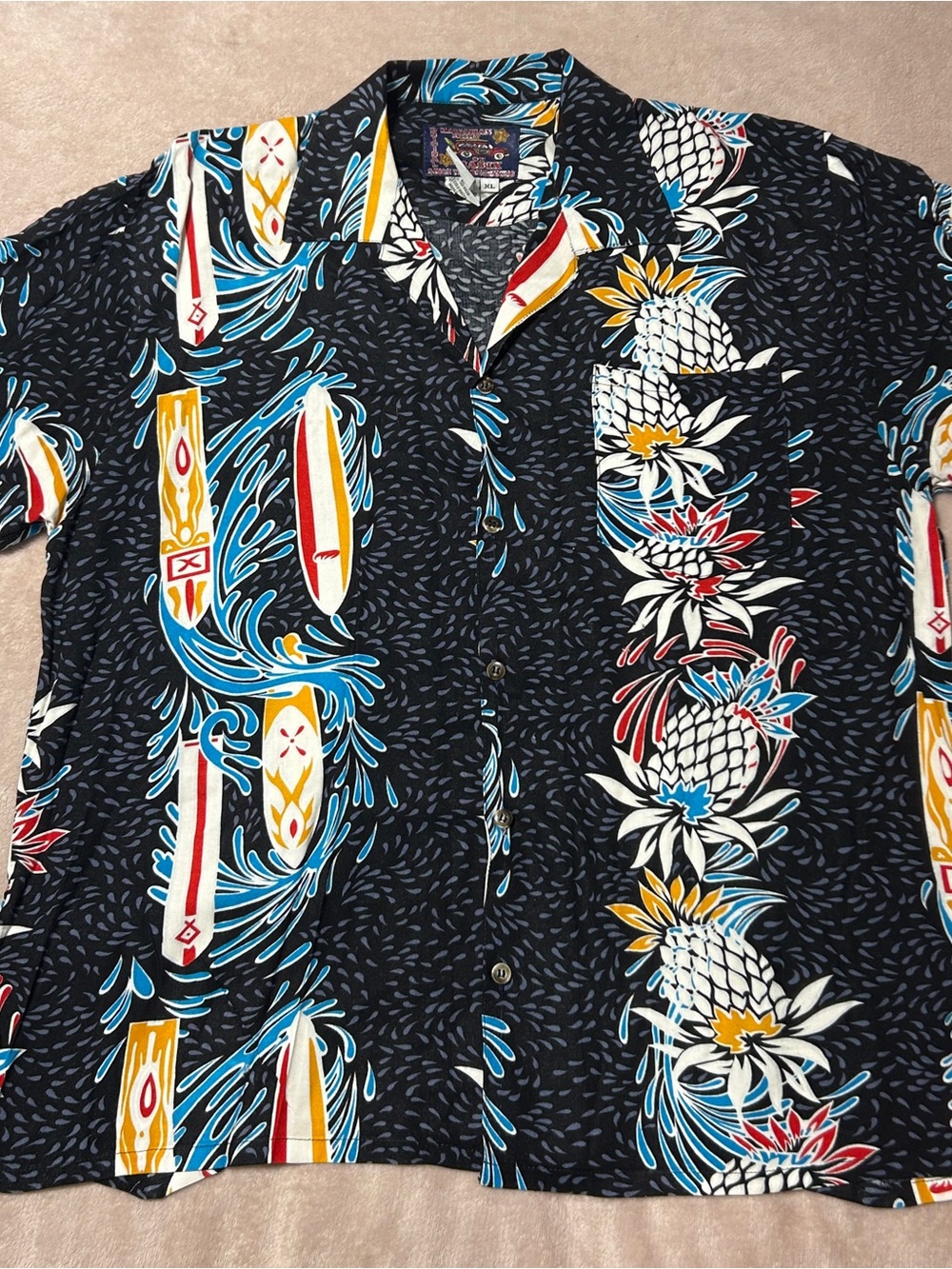 Basic Original Hawaiian Shirt. Surf Print Short-Sleeve Button-Down.